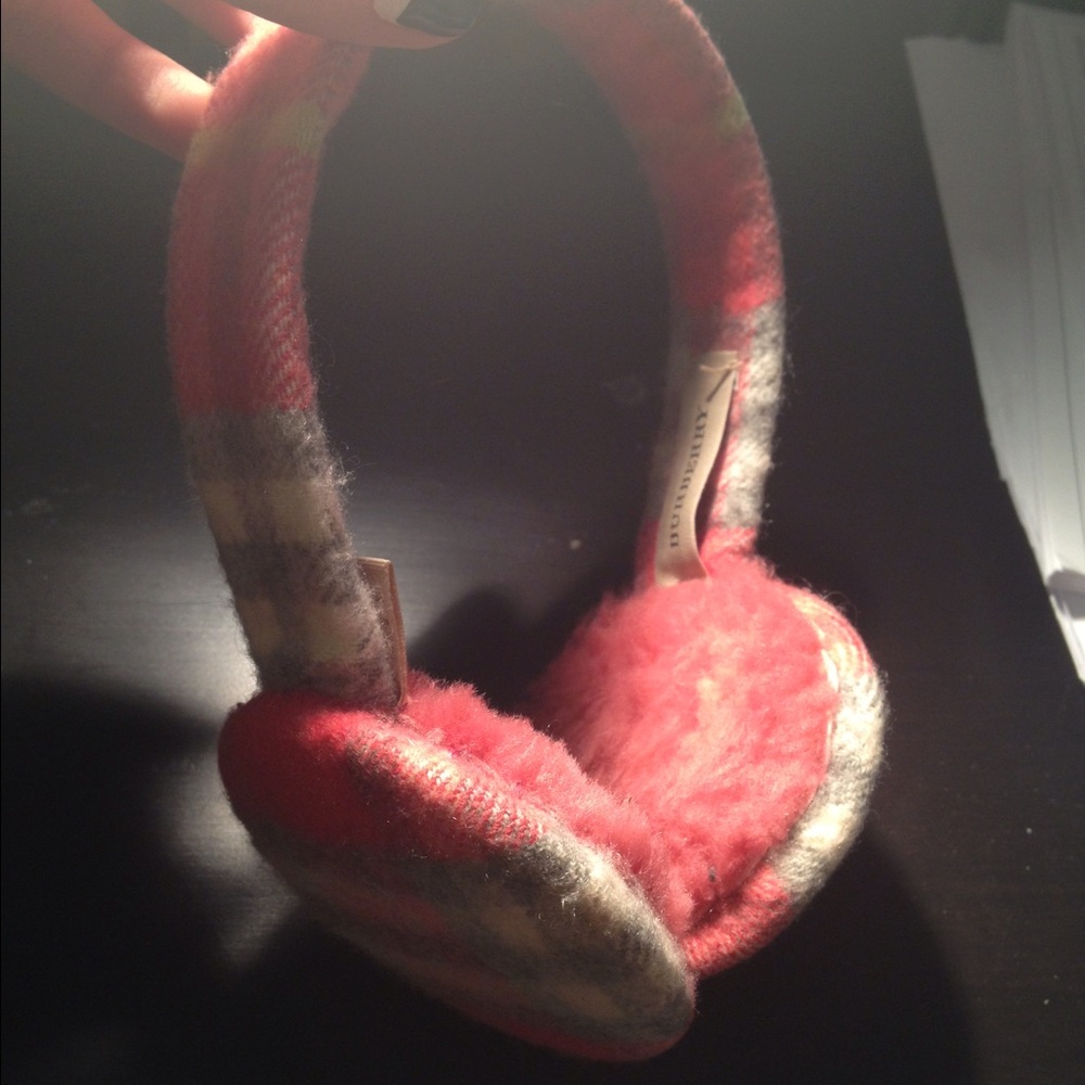 Burberry cashmere scarf & ear muffs pomegranate